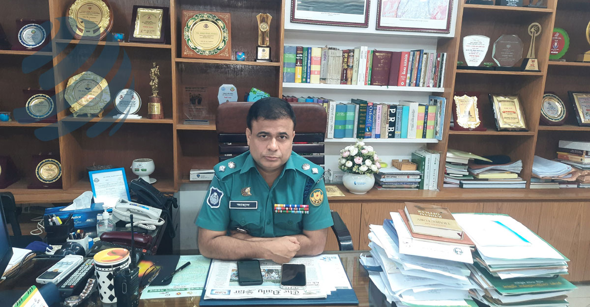 ‘স্যার আমি আপনার পেছনে’, ওসি সালাউদ্দিনের কথা এখনও কানে বাজে