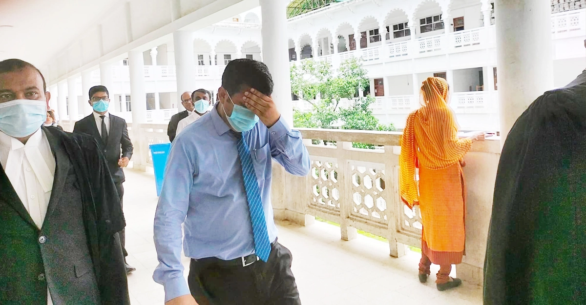 আপনার আচরণ সভ্য রাষ্ট্রের জন্য কলঙ্ক : ইউএনওকে হাইকোর্ট