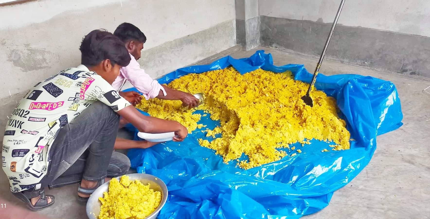 এক মুরগী রক্ষায় খাসির মানত বাস্তবায়ন
