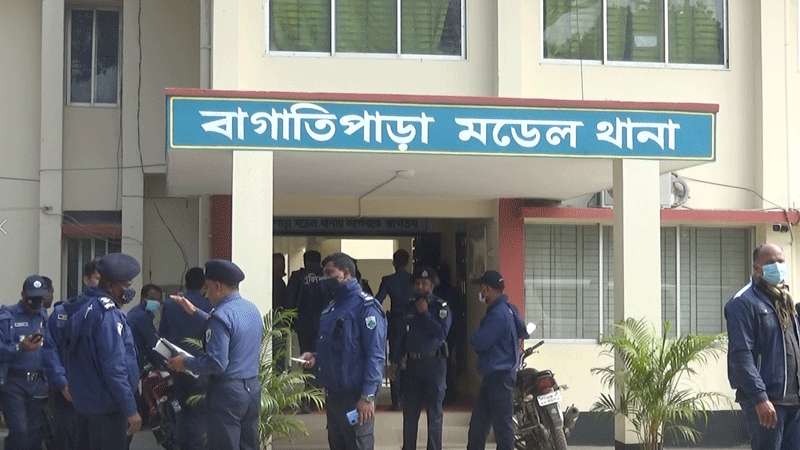 বাগাতিপাড়ায় সাজা প্রাপ্ত পালাতক আসামীসহ আটক-৪