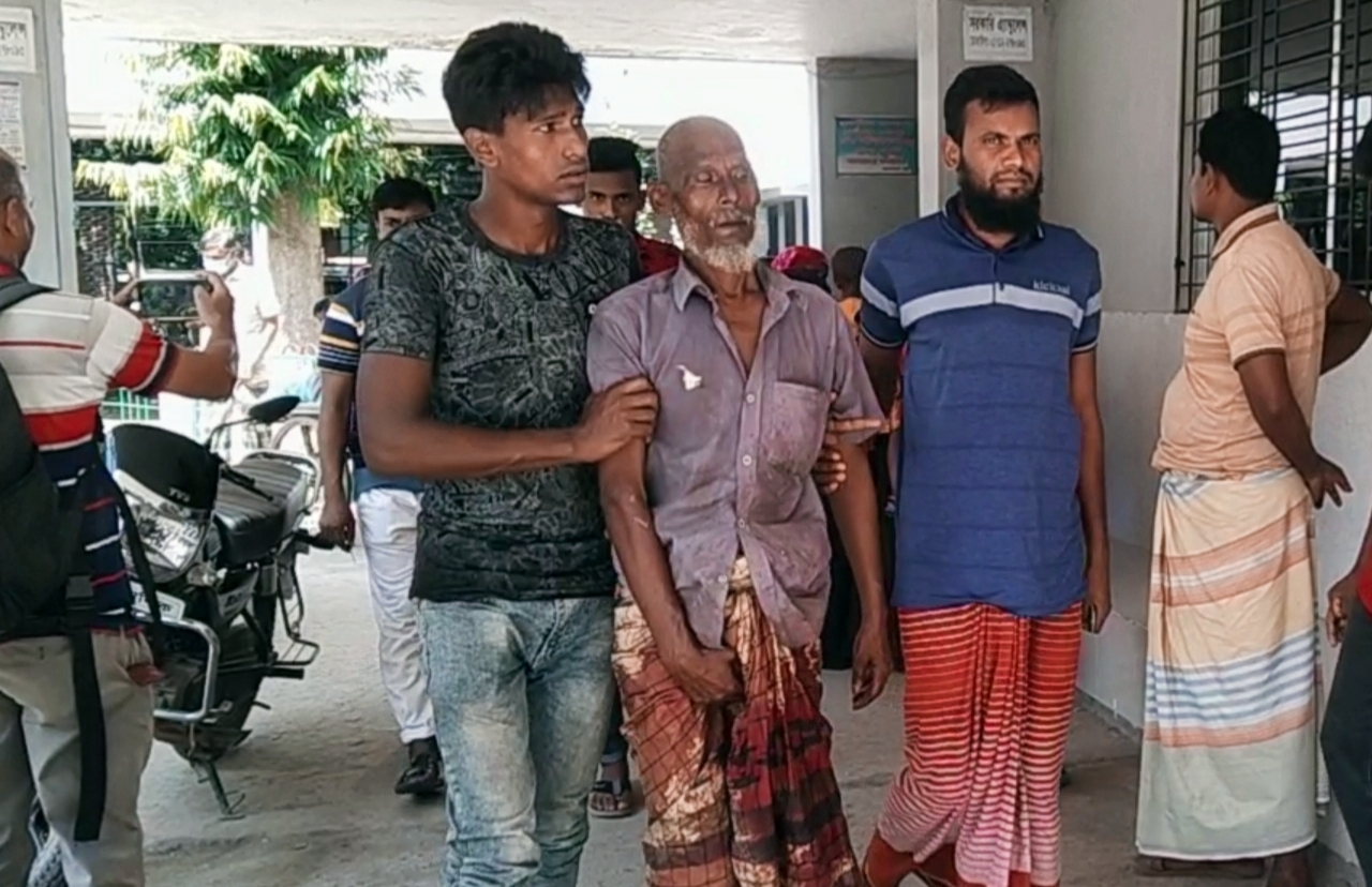 গুরুদাসপুরে বৃদ্ধের পুরুষাঙ্গ কাটলো প্রবাসীর স্ত্রী!