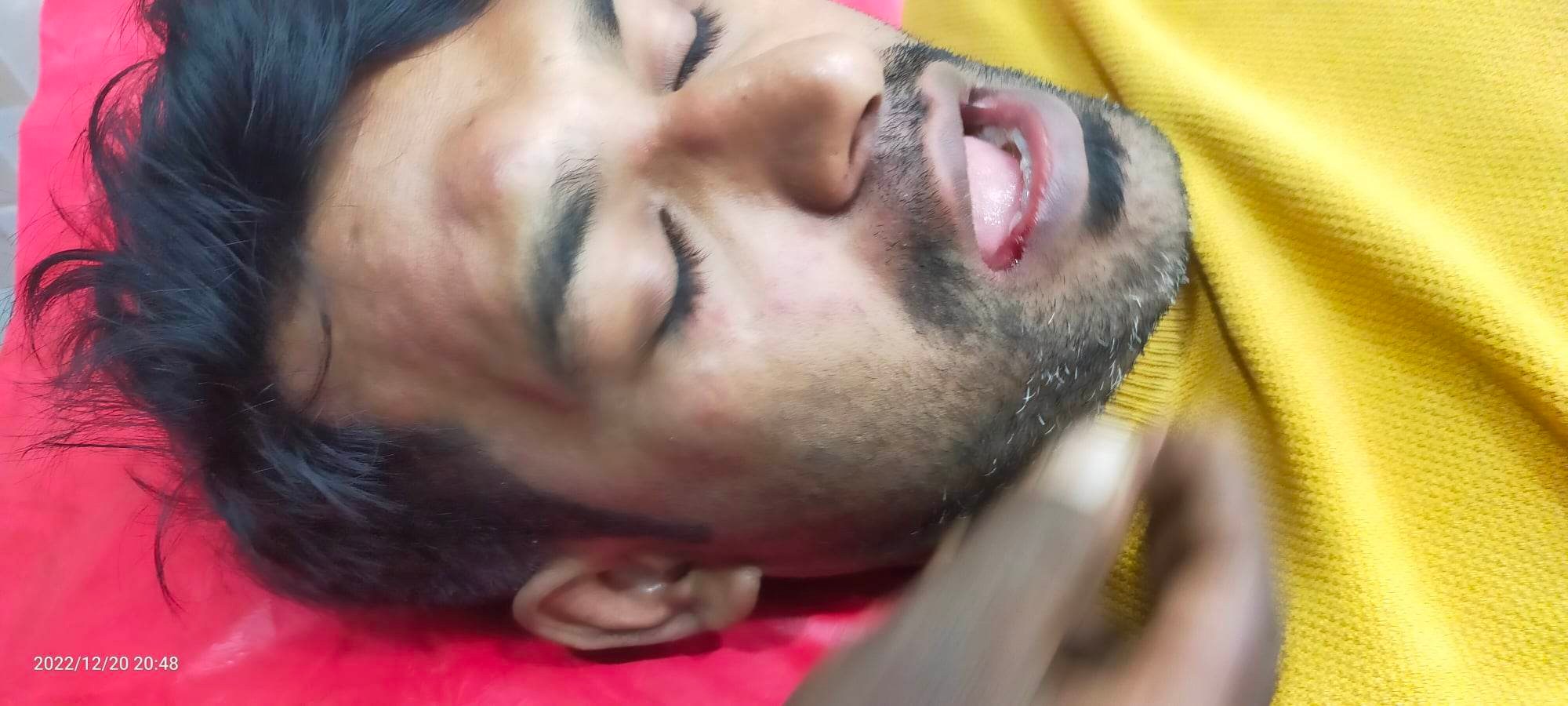 গুরুদাসপুরে যুবককে পিটিয়ে টাকা ও মোবাইল ছিনতাইয়ের অভিযোগ
