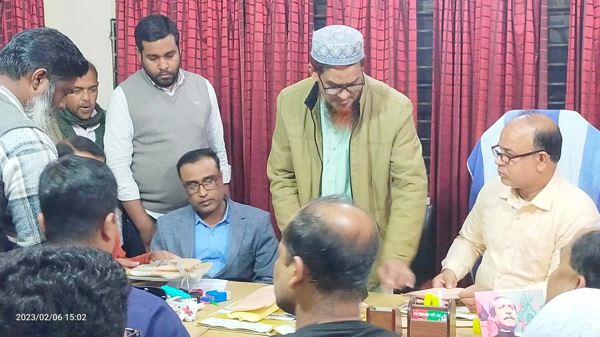দলীয় কোন্দলে হাটের ইজারামূল্য বেড়ে দ্বিগুন