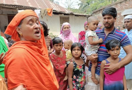 গুরুদাসপুরে পুর্ববিরোধে যুবক খুন,দুইজন আটক