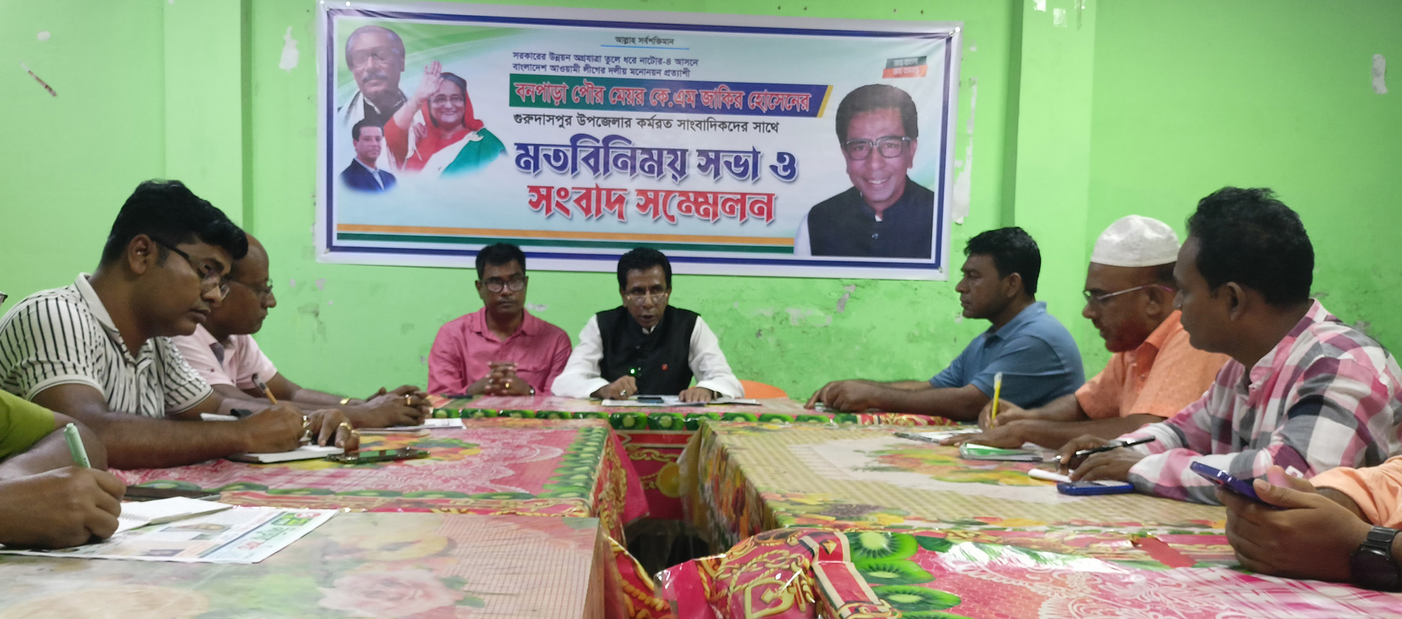 আ.লীগের মনোনয়ন চেয়ে মেয়র জাকিরের প্রার্থী ঘোষনা